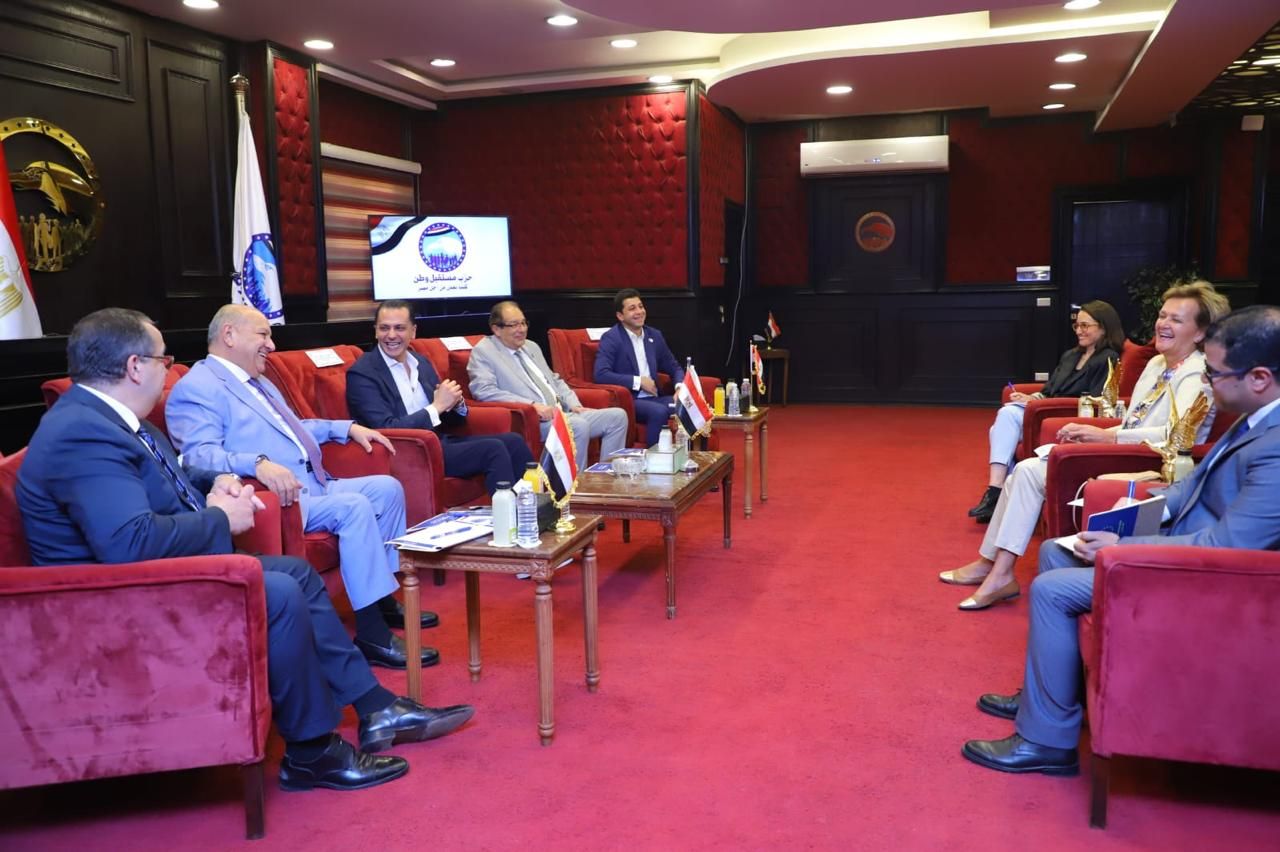 «مستقبل وطن» يستقبل سفيرة الاتحاد الأوروبي بالقاهرة لبحث التعاون والقضايا التشريعية - الخليج الان