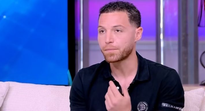 محمود حجازي: حماتي شخصيتها صعبة ومعندهاش حاجة غير أنها تأذيني - الخليج الان