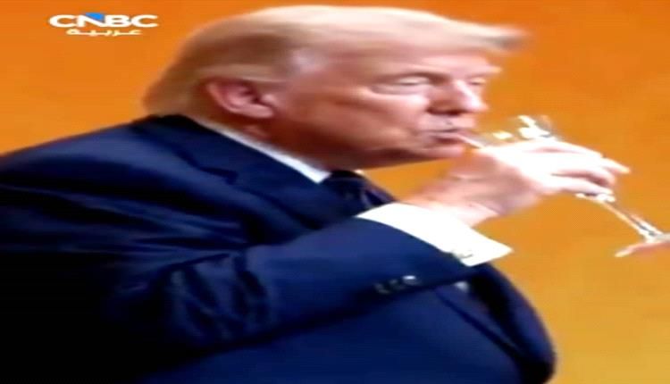 ترامب : يظهر مخمورا