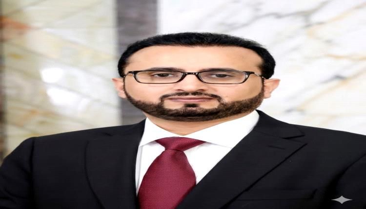 وزير الخدمة المدنية : الرئيس هادي واجه تحديات جسيمة وظل متمسكًا بخيار الدولة والدفاع عن مؤسساتها والشرعية الدستورية