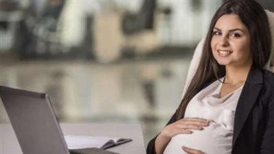 قانون العمل الجديد يحدد حالة وحيدة لحرمان الموظفة من أجر إجازة الوضع - الخليج الان