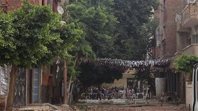 الوحدة المحلية بمركز مغاغة بالمنيا تأمر بإزالة البرج المتسبب في وفاة سيدة بتنفيذ فوري - الخليج الان