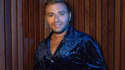 ربنا يبعد عنك شر الناس.. والدة رامي صبري تدعمه بعد طرح أغنيته الجديدة - الخليج الان