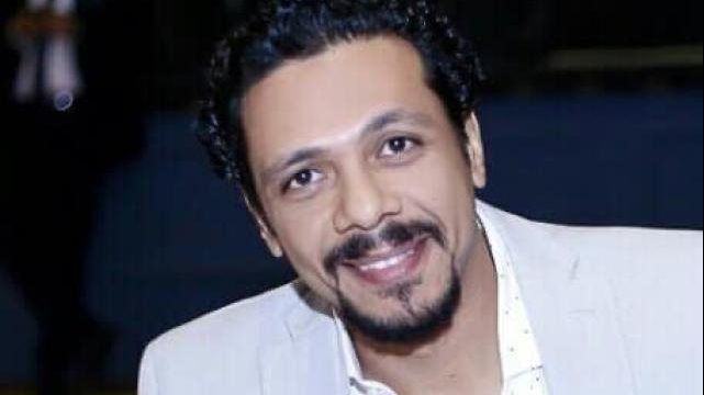 قبل الاستقرار على حمزة العيلي.. نجوم رشحهم الجمهور لتجسيد مسيرة مصطفى محمود - الخليج الان