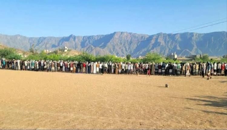 أبين.. أهالي لودر يؤدون صلاة الاستسقاء طلباً للغيث