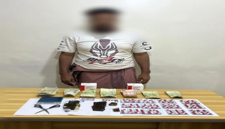 فريق أمني يوقع اخطر المروجين للمخدرات في عدن