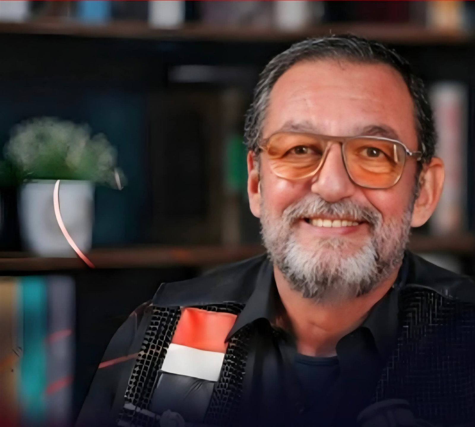 قبل وفاته.. اللحظات الأخيرة في حياة الفنان محمد مرزبان - الخليج الان