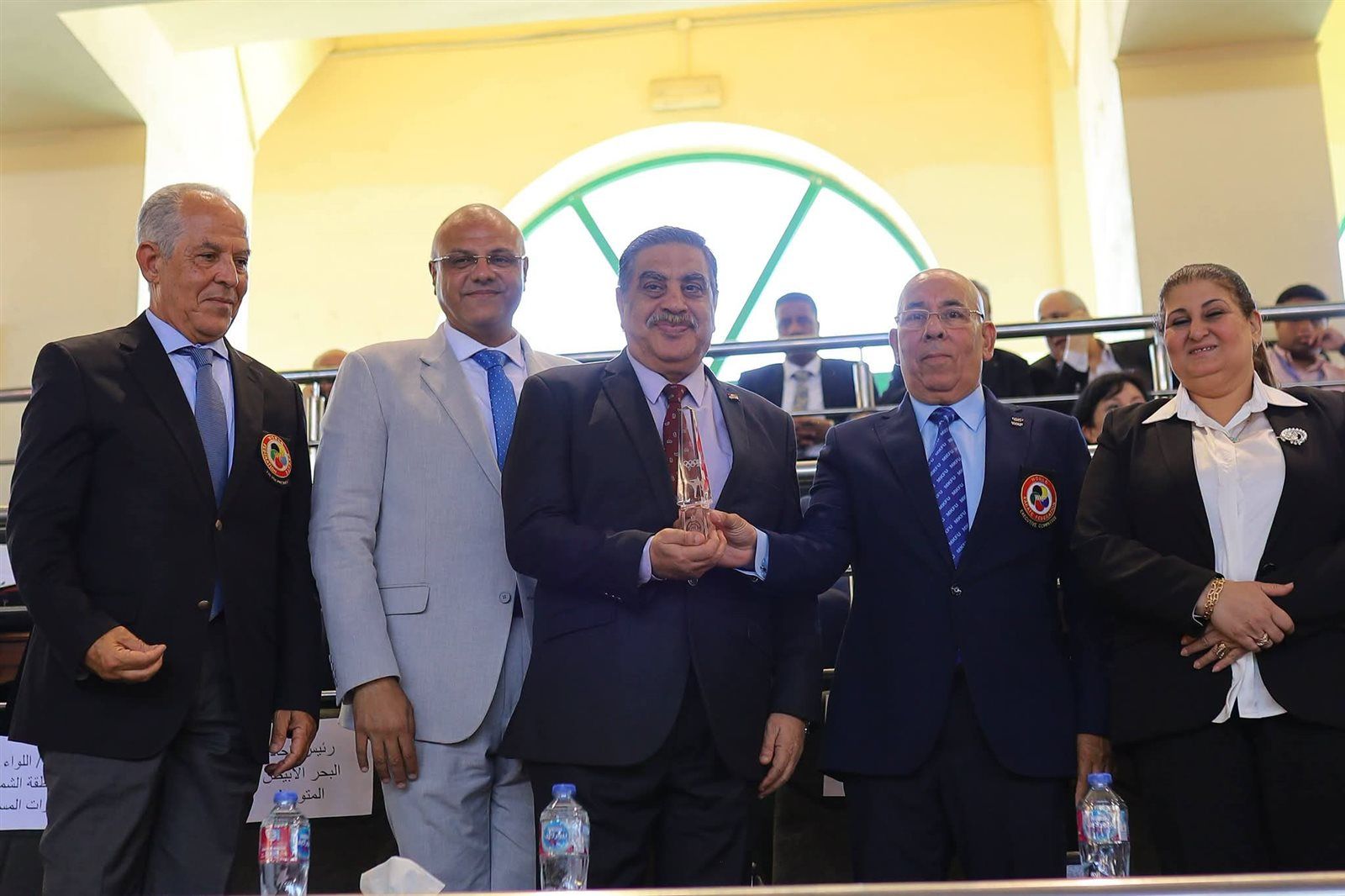 الدهراوي يكرم محافظ الإسكندرية وكبار ضيوف بطولة البحر المتوسط للكاراتيه 2026 - الخليج الان