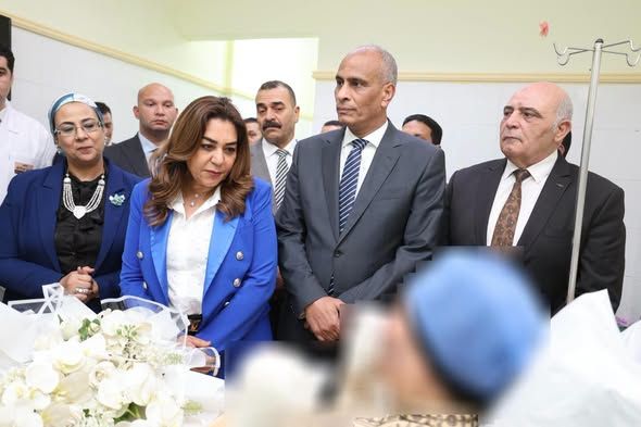أُصيبت خلال تنفيذ قرار إزالة تعديات.. وزيرة التنمية تطمئن على رئيسة قرية تفتيش أبوسكين - الخليج الان