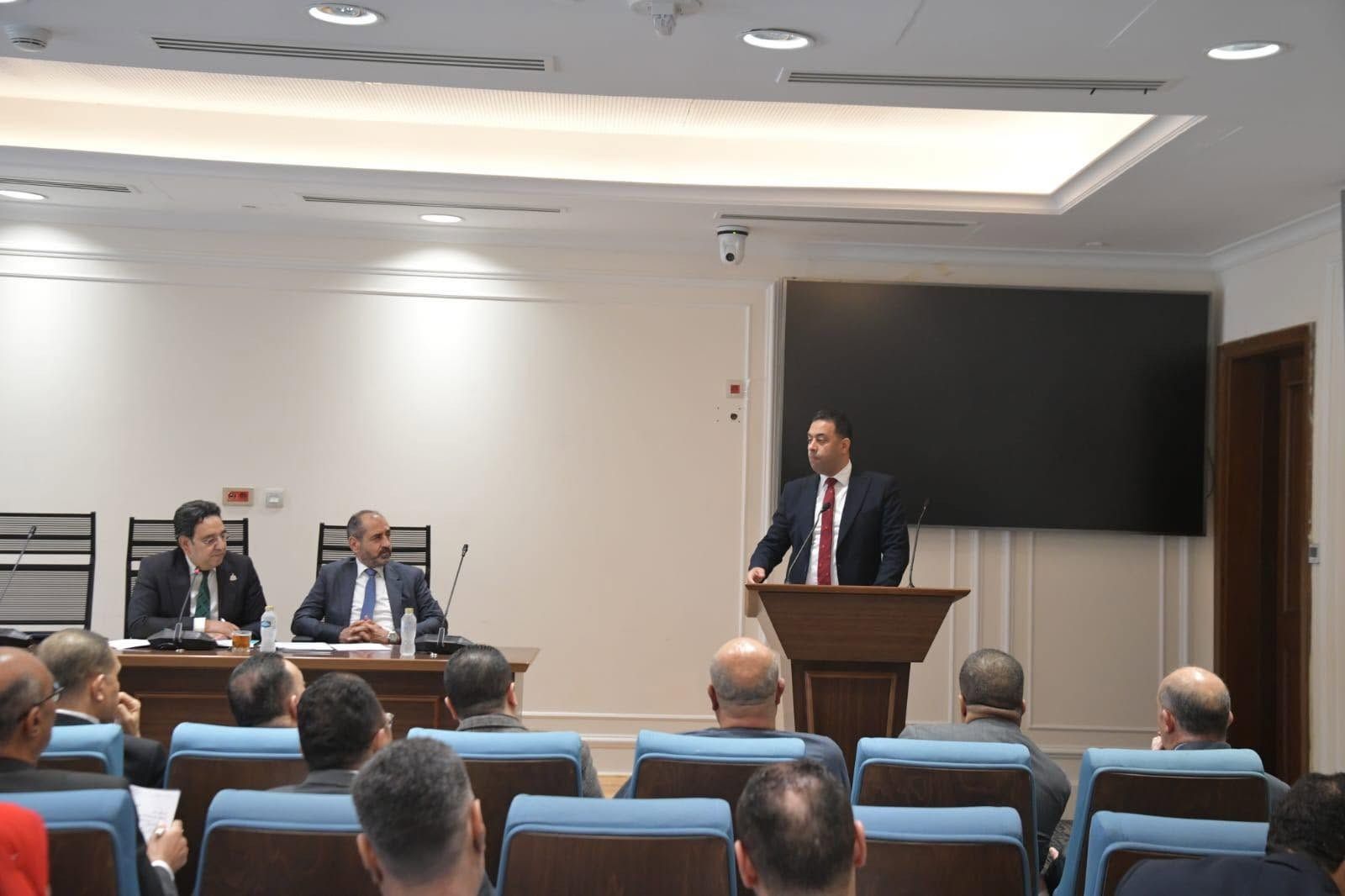 النائب أحمد فرغلي: حل معظم مشكلات تحديث البطاقات التموينية ببورسعيد ونرفض تحويل الدعم العيني إلى نقدي - الخليج الان