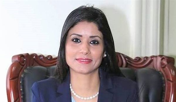 المحامية مها أبو بكر لـ تليجراف الخليج: لابد من تغليظ عقوبة منح الأب السيارة لـ ابنه القاصر وتعريض حياته وحياة الآخرين للخطر - الخليج الان
