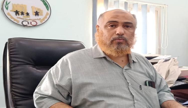 ربط الشبكة الداخلية والخارجية بنظام إدخال البيانات الالي بفرع الهيئة العامة للتأمينات والمعاشات بلحج.