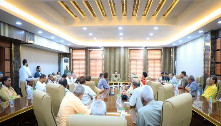 لا مكان للفوضى.. محافظ عدن يفعل دور اللجان المجتمعية لحفظ السكينة العامة