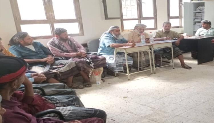 يافع.. المخيري والنوباني يتفقدان مدارس حطاط ويناقشان تحديات نقص المعلمين