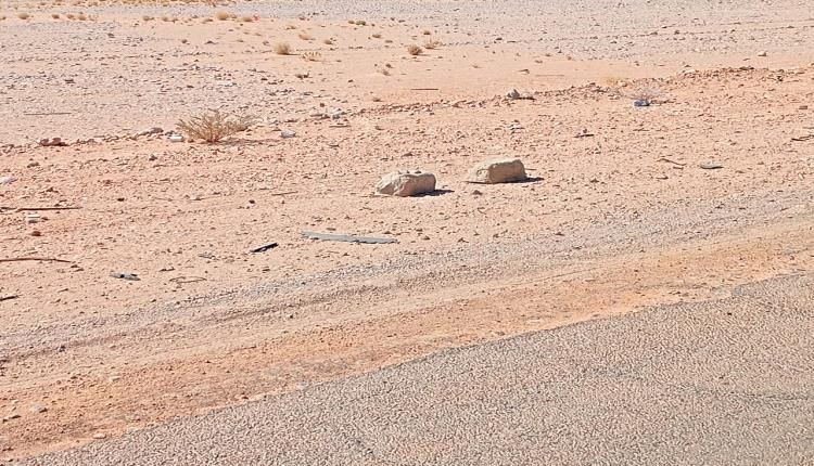 الأجهزة الأمنية في شبوة تحبط مخططاً إرهابياً وتفكك 3 عبوات ناسفة على الخط الدولي