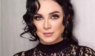 تسريب صورة نادرة من حفل زفاف الفنانة السورية سلاف فواخرجي ووائل رمضان قبل 22 عاماً.. والصادم ماكنت ترتديه.. شوف دلوقتي الصور