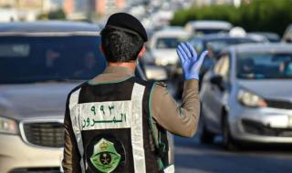تخلص منه فوراً.. السعودية تضع غرامة مالية كبيرة لكل شخص يوجد هذا الشيء داخل سيارته