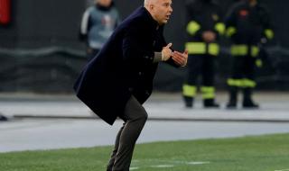 أرني سلوت “عاشق التفاصيل” على أعتاب ليفربول - موقع الخليج الان