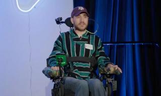 "نيورالينك" تعلن إصلاحها خللاً في شريحة الدماغ