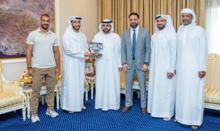 محمد بن حمد يلتقي رئيس اتحاد الإمارات لبناء الأجسام