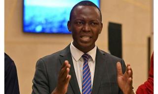 رئيس وزراء تشاد يقدّم استقالته للرئيس المنتخب