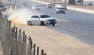 تتخطى الـ 50 ألف ريال!! المرور السعودي يصدر العقوبة الصارمة على التفحيط - موقع الخليج الان