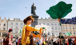 كراكوف.. منبع الدهشة وعاصمة الأساطير في أوروبا الوسطى (فيديو إرم)