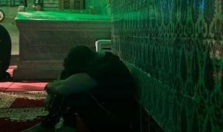 بالصورة: الشامي من داخل أحد المساجد