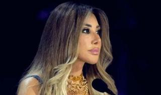 “بعرف إنه الأم غالية”.. نجوى كرم تبكي في “Arabs Got Talent” (فيديو)