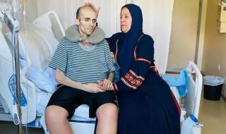 بالصورة: بجسد هزيل وتغيّر كبير بشكله.. “ملك جمال” مُصاب بالسرطان يُحدث ضجة على مواقع التواصل