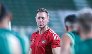 حسين عبد الغني يفتح النار على إدارة الأهلي السعودي وينصف يايسله فماذا قال؟!