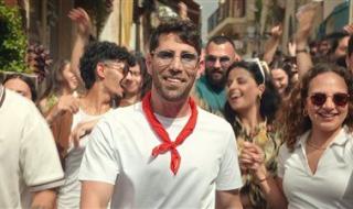 للمرة الثانية بعد ما تيجي سكة.. الجمهور يشارك عزيز مرقة تصوير كليب شايفة ايه - الخليج الان