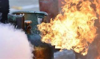 مصرع شاب نتيجة انفجار أنبوبة بوتجاز داخل أحد المطاعم في سوهاج - الخليج الان