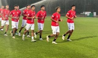 وليد درويش يجتمع بلاعبي المنتخب قبل انطلاق المران الأول في أبها استعدادًا لكأس الخليج - الخليج الان