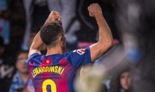 هاتريك روبرت ليفاندوفسكي يقود برشلونة للفوز على سيلتا فيجو (2/4) في الدوري الإسباني - الخليج الان