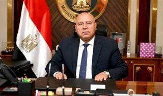 كامل الوزير لأحد عمال مصنع «هِو» بقنا: بتقبض كام؟.. والعامل: 2500 جنيه في الأسبوع - الخليج الان