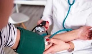 كم مرة يجب قياس ضغط الدم؟ وأعراض تستدعى استشارة الطبيب