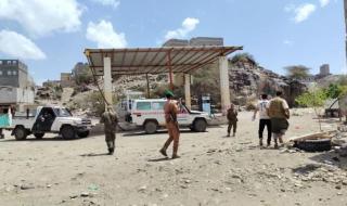 حملات لمراقبة اسعار المشتقات النفطية وضبط المخالفين في الحد يافع بلحج