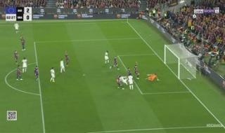 ريال مدريد.. جود بيلينجهام يسجل الهدف الأول لـ ريال مدريد في مرمى برشلونة بالدوري الإسباني وإلغائه بسبب التسلل - الخليج الان