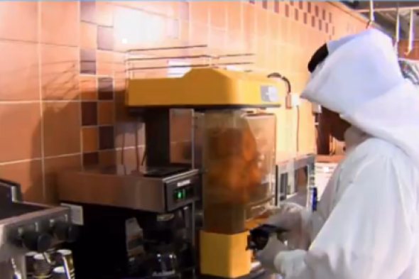 فضيحة تهز مطاعم شهيرة في قطر اليوم.. إغلاقات مفاجئة وغرامات ضخمة بعد اكتشاف مخالفات صحية خطيرة!