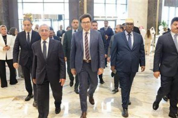 وزير الثقافة: الإعلام المبتكر أصبح ضرورة لتعزيز الهوية العربية وتوسيع جسور التواصل بين شعوبنا - الخليج الان