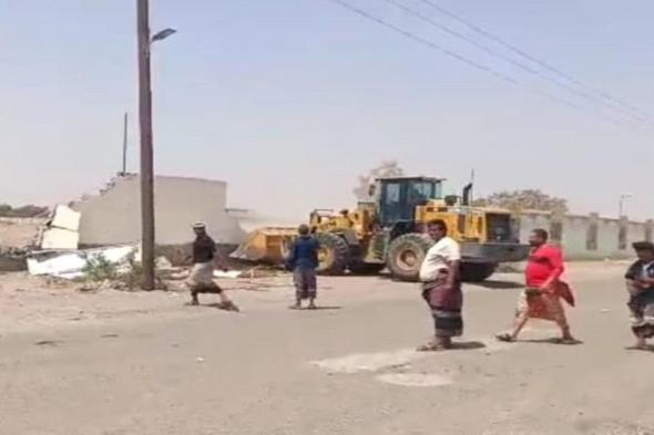 وحدة حماية الأراضي توفر الحماية الأمنية لفتح طريق شارع الأربعين بجعولة دار سعد